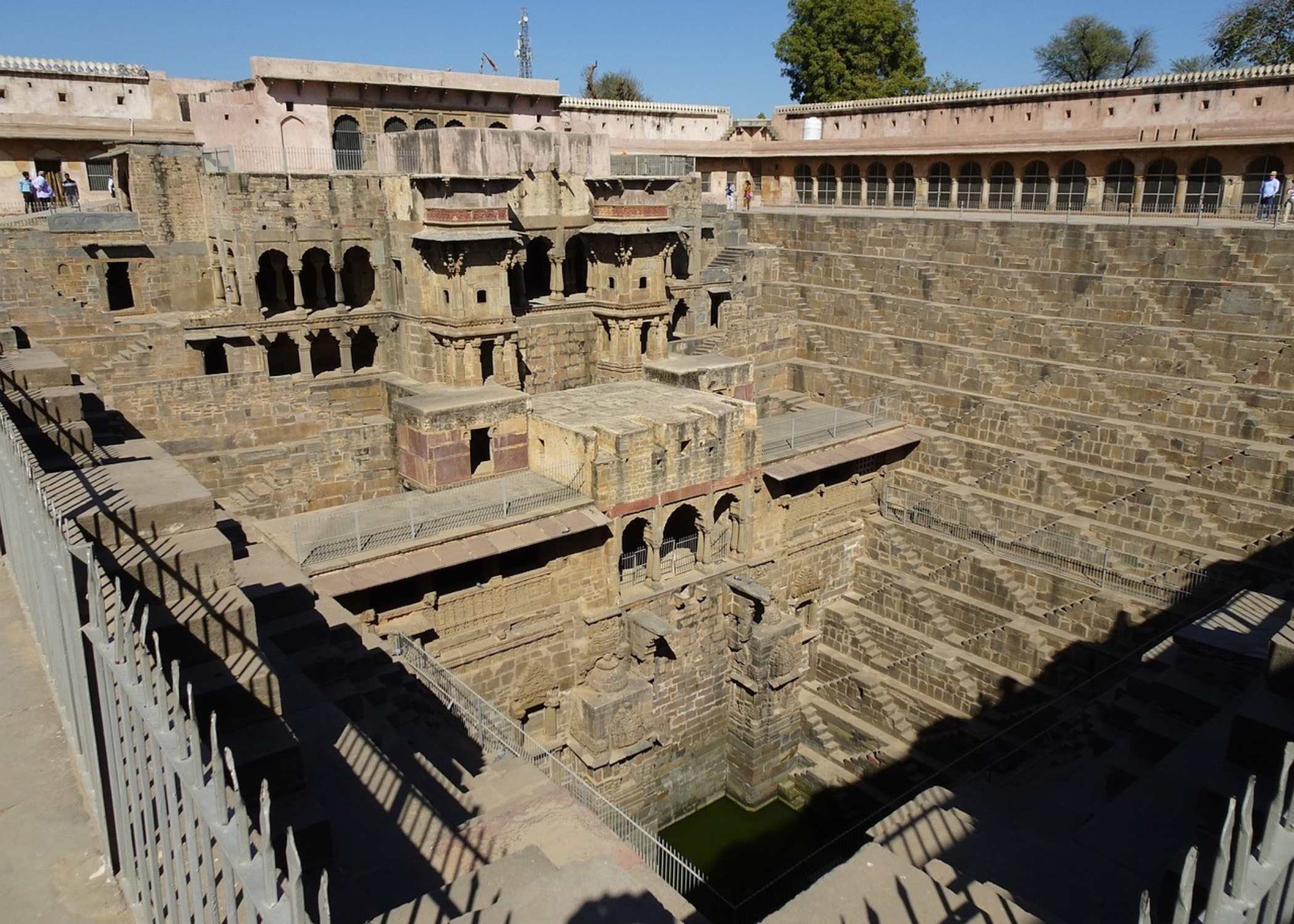 Rumbo a Agra - Visita el Misterio de Abhaneri