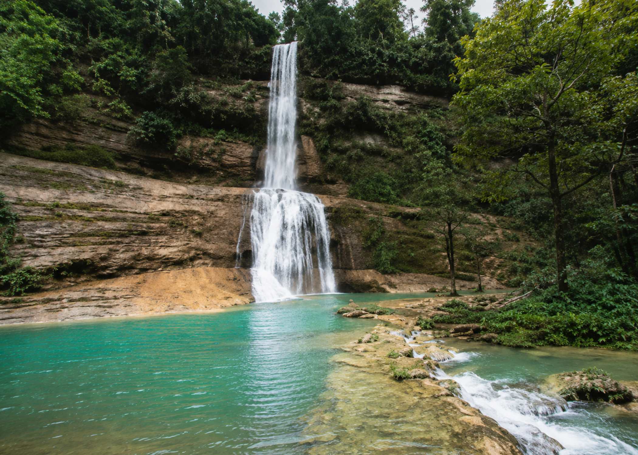 Rumbo a  Anda: naturaleza salvaje, cenotes y playas virgenes