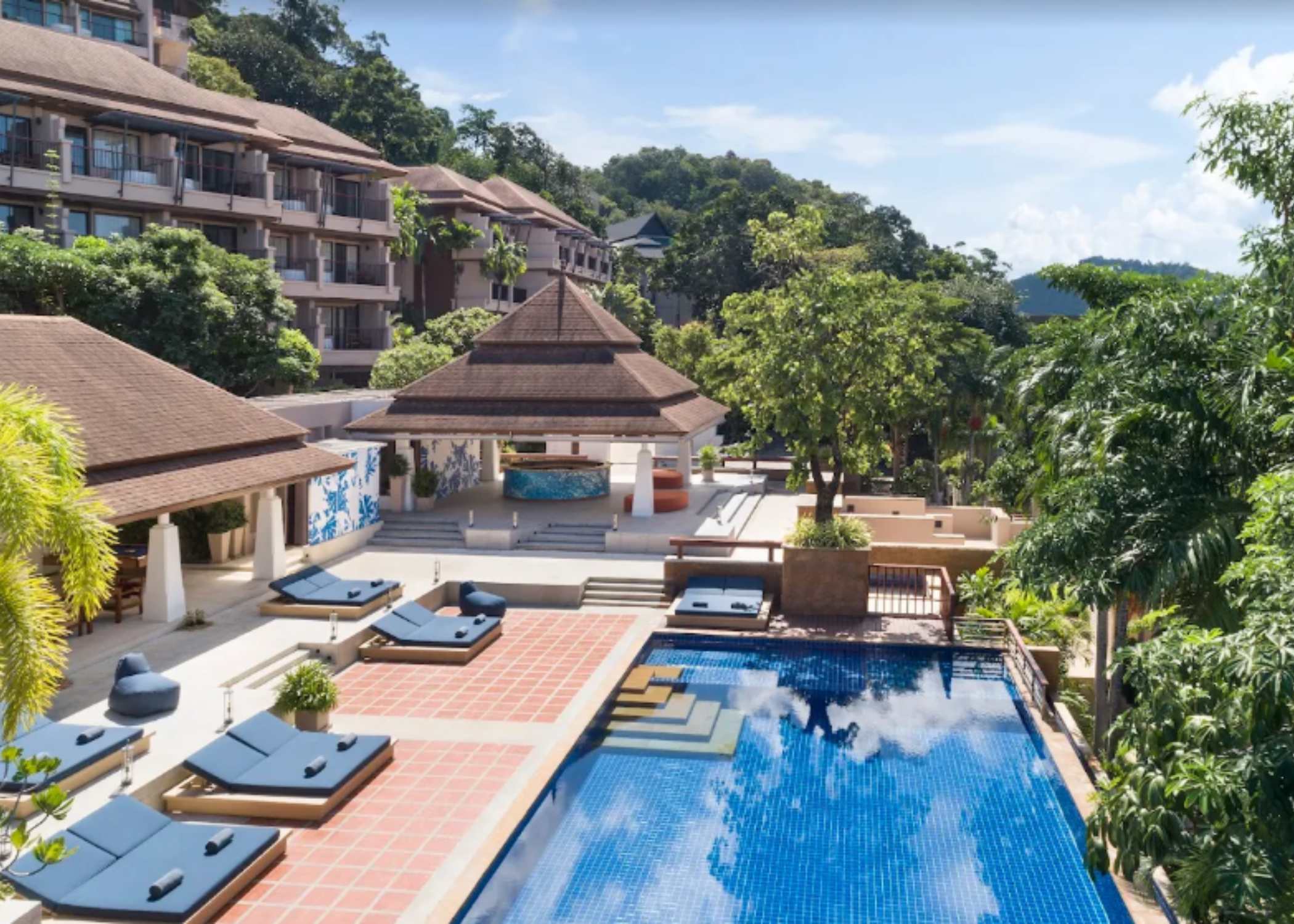 Avani Ao Nang o similar