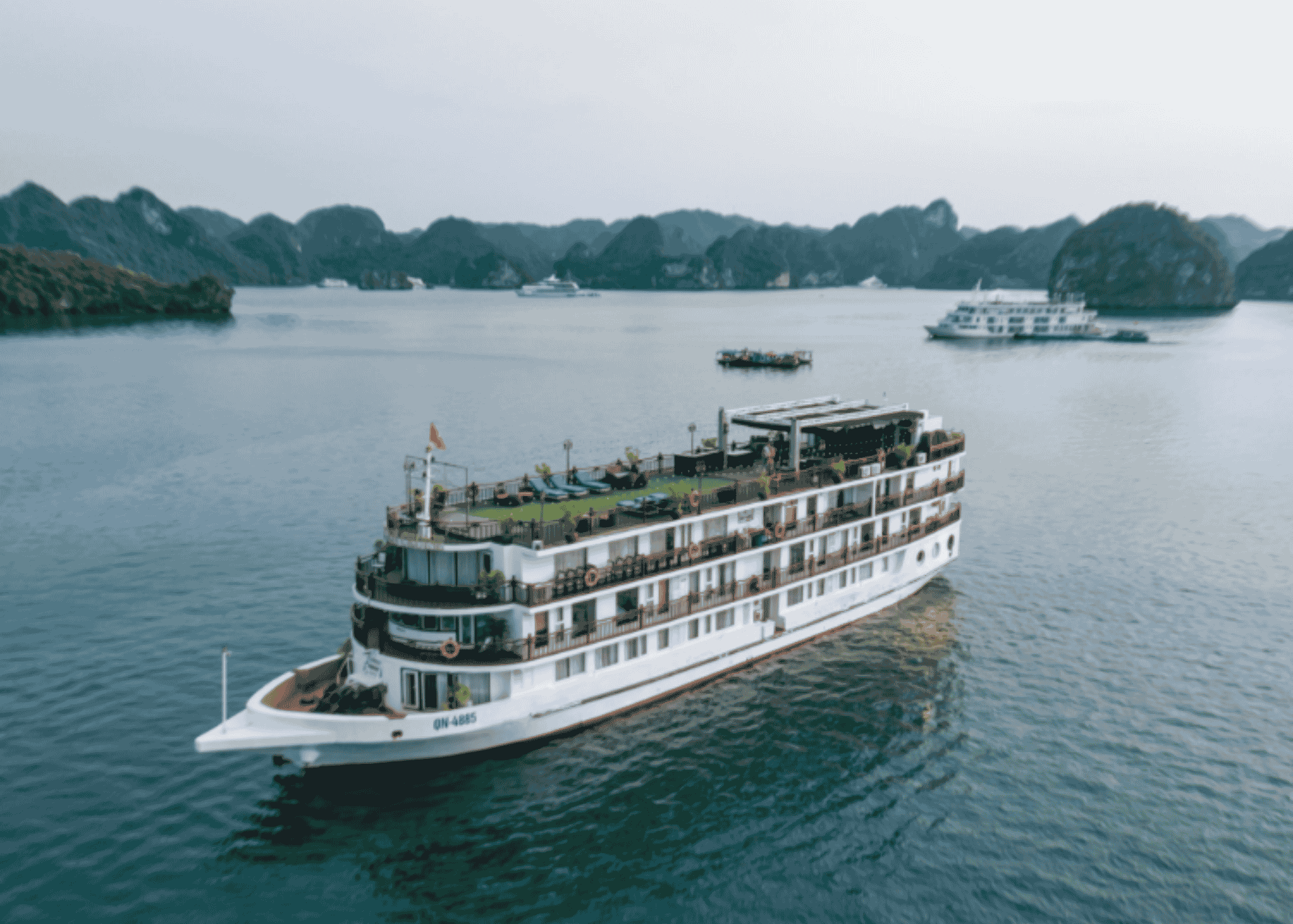 Amanda Luxury Cruise o similar
