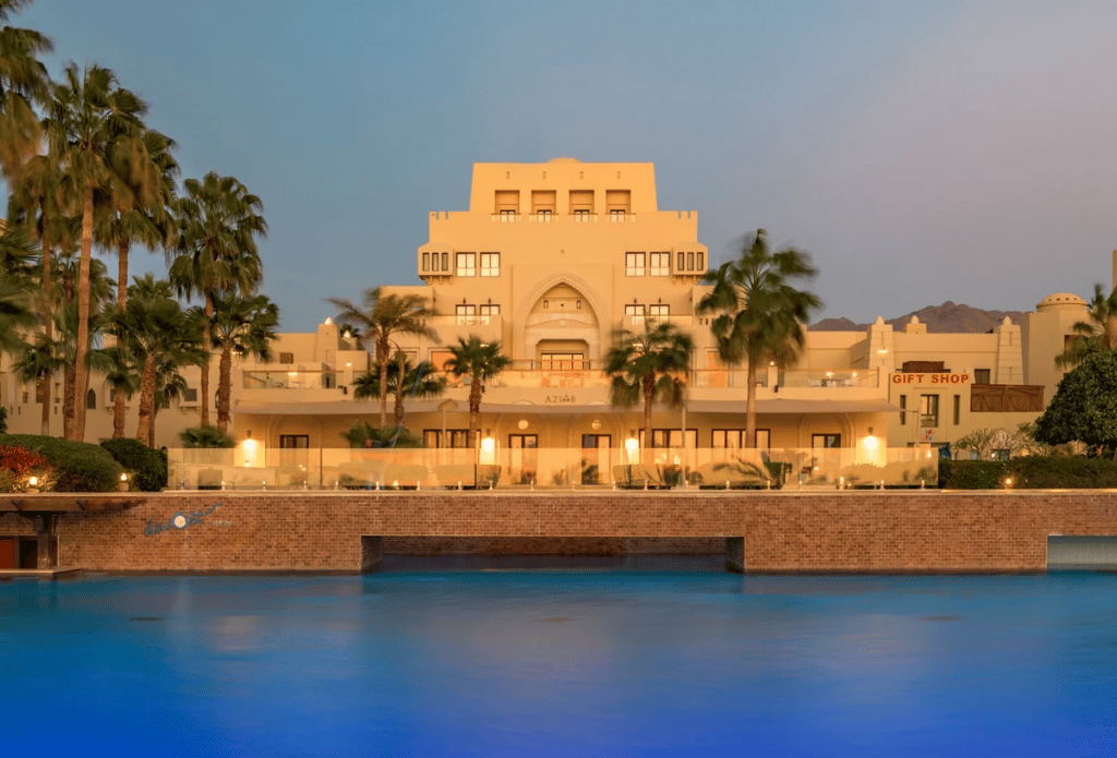 Grand Tala Bay Resort o similar