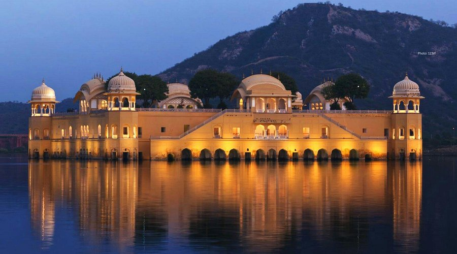 Día 4 - DELHI > JAIPUR · AD
