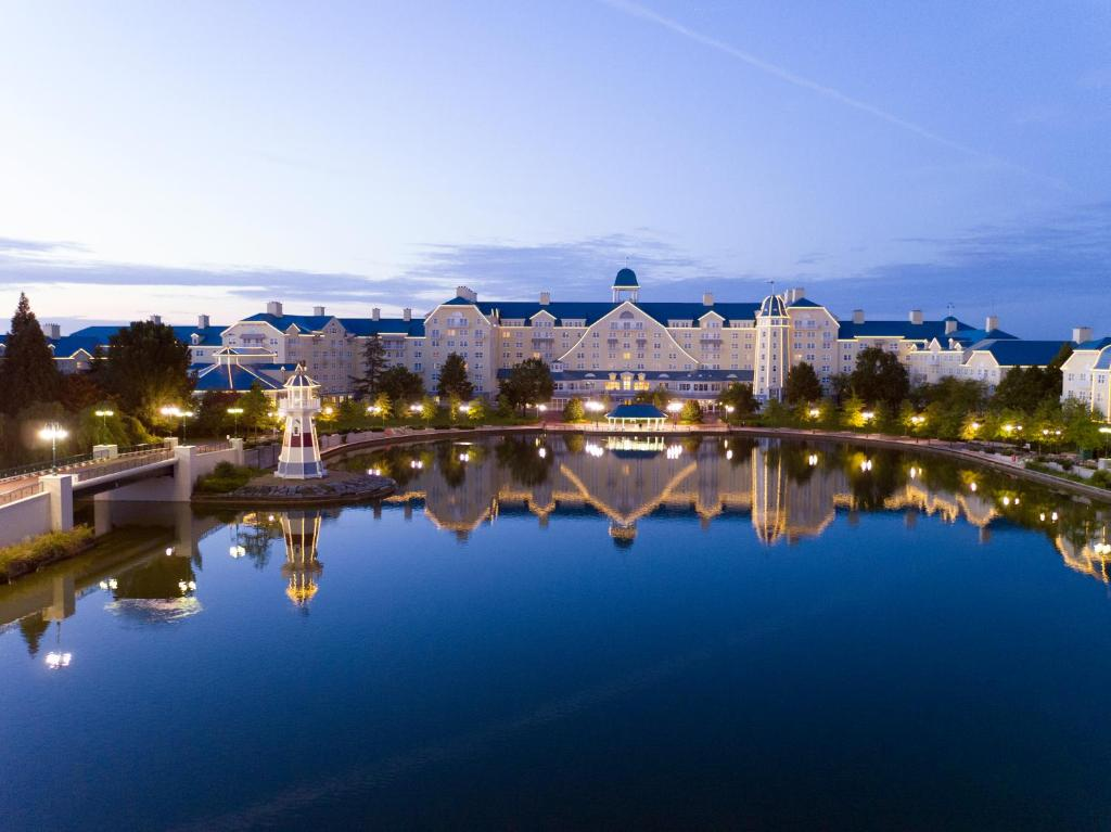 DISNEYLAND PARIS